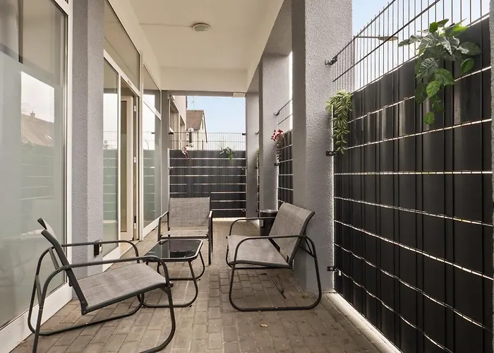 Gemuetlich Und Zentral, 3km Zum Flughafen Koeln-bonn Lejlighed