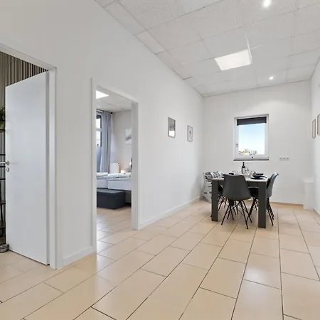 Gemuetlich Und Zentral, 3km Zum Flughafen Koeln-bonn *