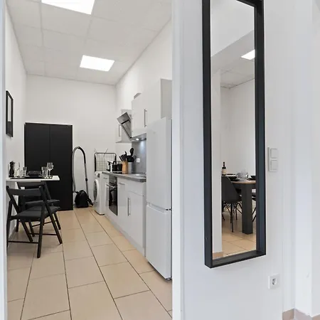 Daire Gemuetlich Und Zentral, 3km Zum Flughafen Koeln-bonn *