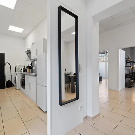 Gemuetlich Und Zentral, 3km Zum Flughafen Koeln-bonn