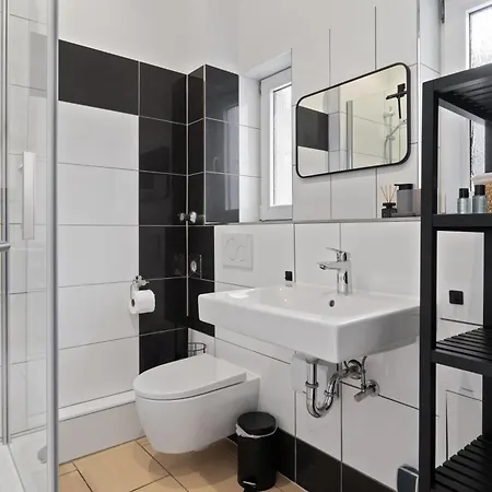 Gemuetlich Und Zentral, 3km Zum Flughafen Koeln-bonn Daire