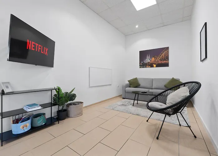 Apartamento Gemuetlich Und Zentral, 3km Zum Flughafen Koeln-bonn