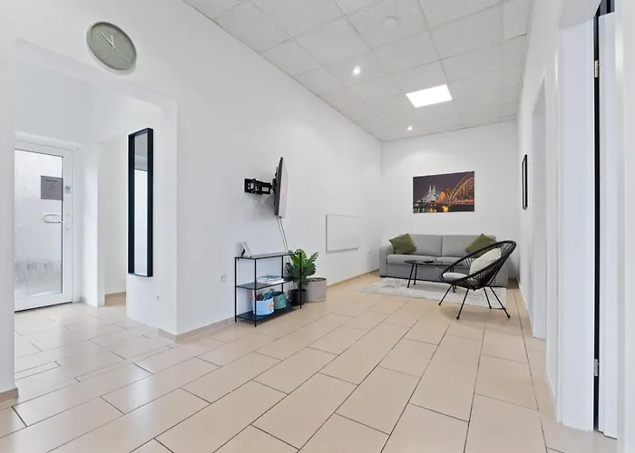 Gemuetlich Und Zentral, 3km Zum Flughafen Koeln-bonn