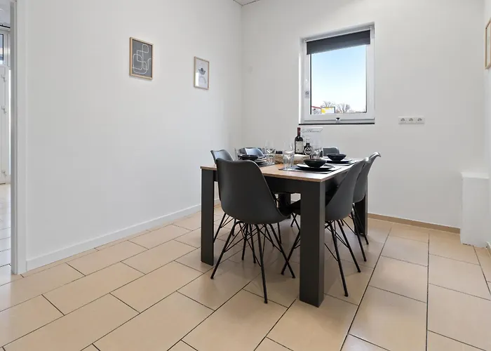 Apartamento Gemuetlich Und Zentral, 3km Zum Flughafen Koeln-bonn