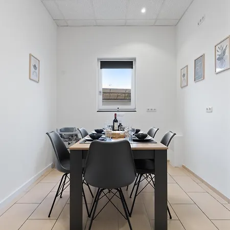 Gemuetlich Und Zentral, 3km Zum Flughafen Koeln-bonn 아파트 쾰른